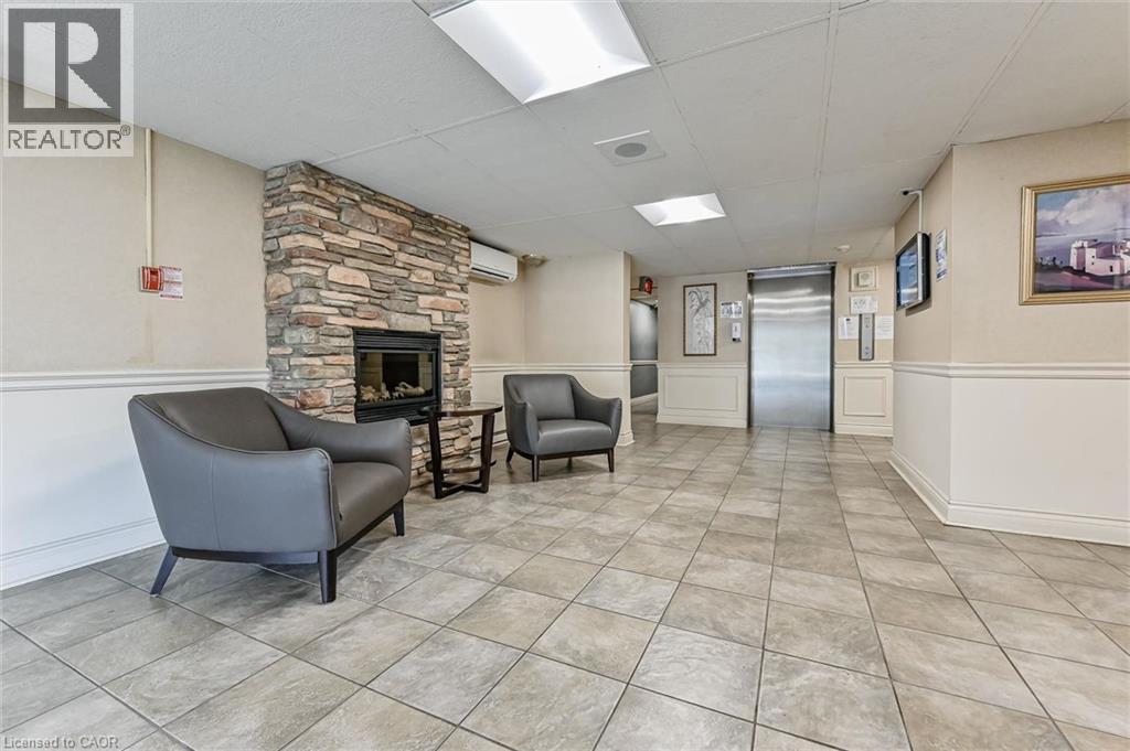 64 BENTON Street Unit# 1406, Kitchener, Ontario, N2G4L9 — Photo 5