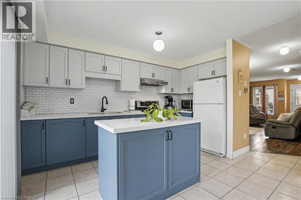 236 FITZGERALD Crescent, Milton, Ontario, L9T5Y4 — Photo 10