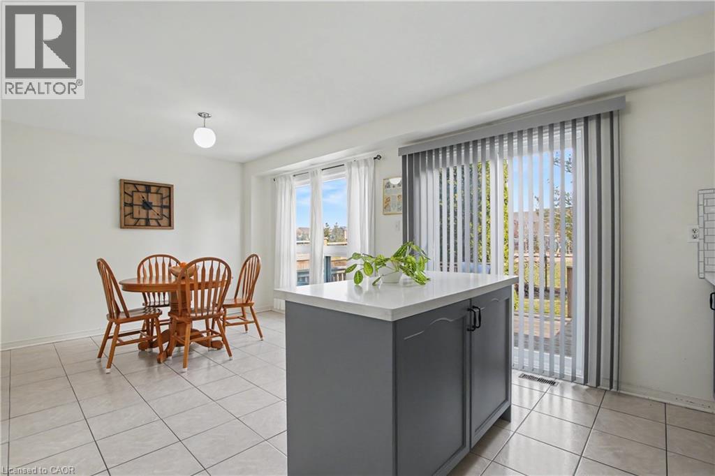 236 FITZGERALD Crescent, Milton, Ontario, L9T5Y4 — Photo 12