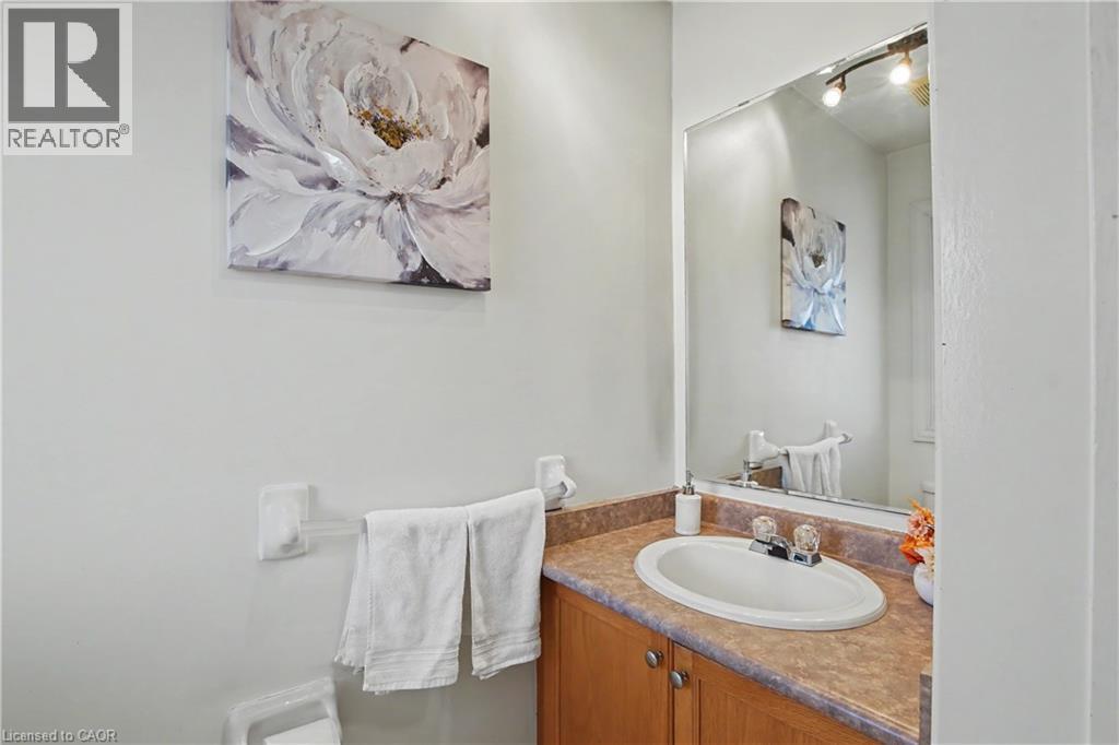 236 FITZGERALD Crescent, Milton, Ontario, L9T5Y4 — Photo 14