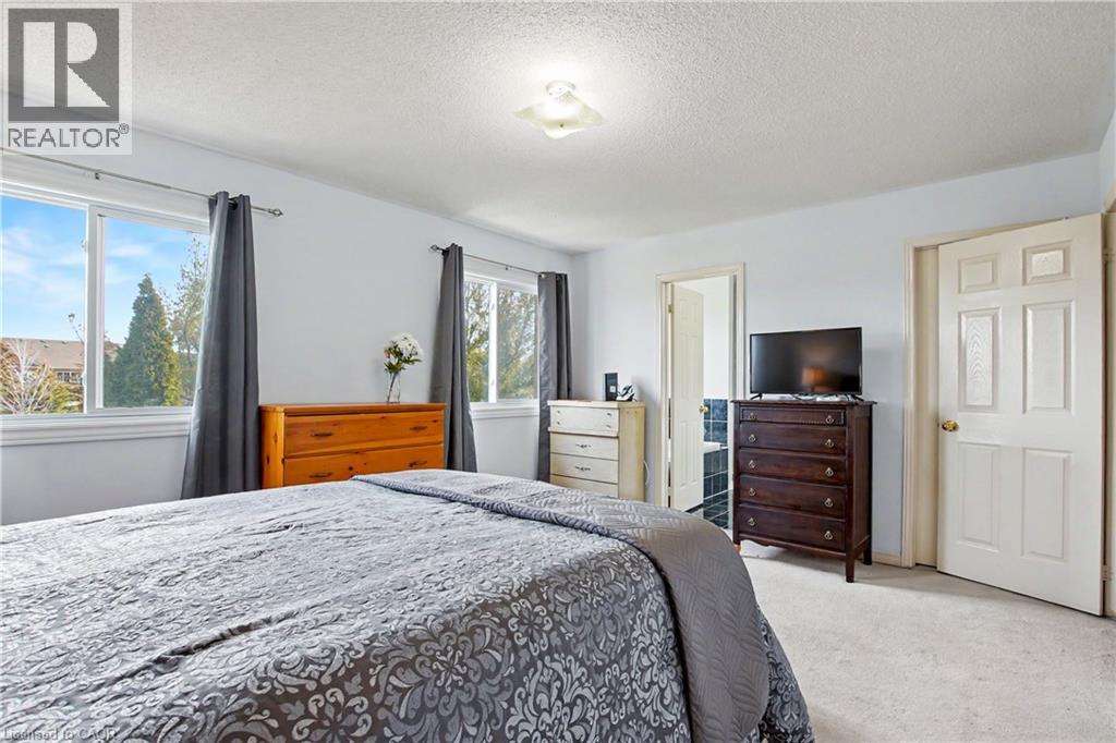 236 FITZGERALD Crescent, Milton, Ontario, L9T5Y4 — Photo 16