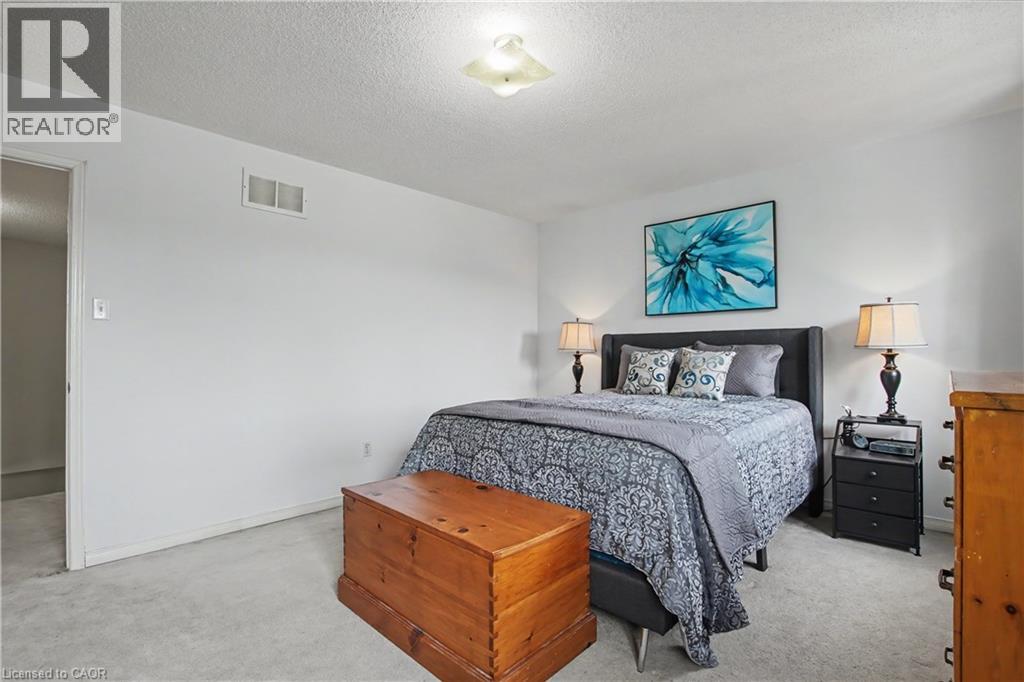 236 FITZGERALD Crescent, Milton, Ontario, L9T5Y4 — Photo 17