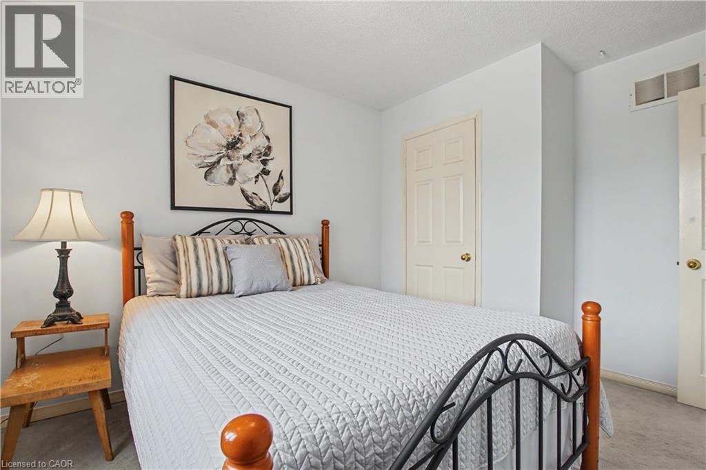 236 FITZGERALD Crescent, Milton, Ontario, L9T5Y4 — Photo 21