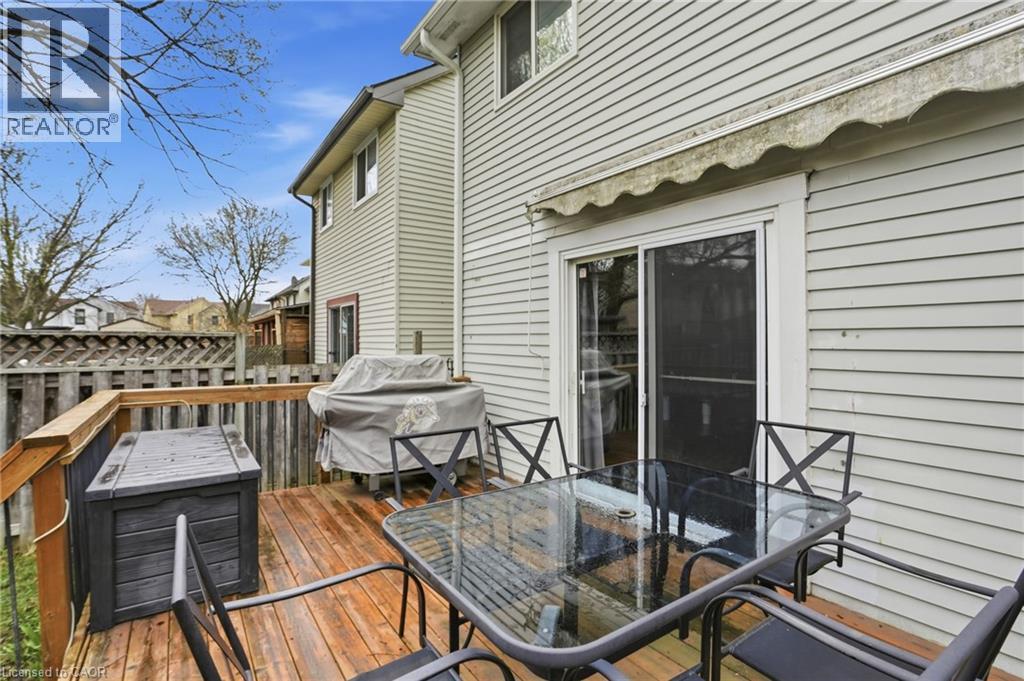 16 ENFIELD Crescent, Brantford, Ontario, N3P1B2 — Photo 32