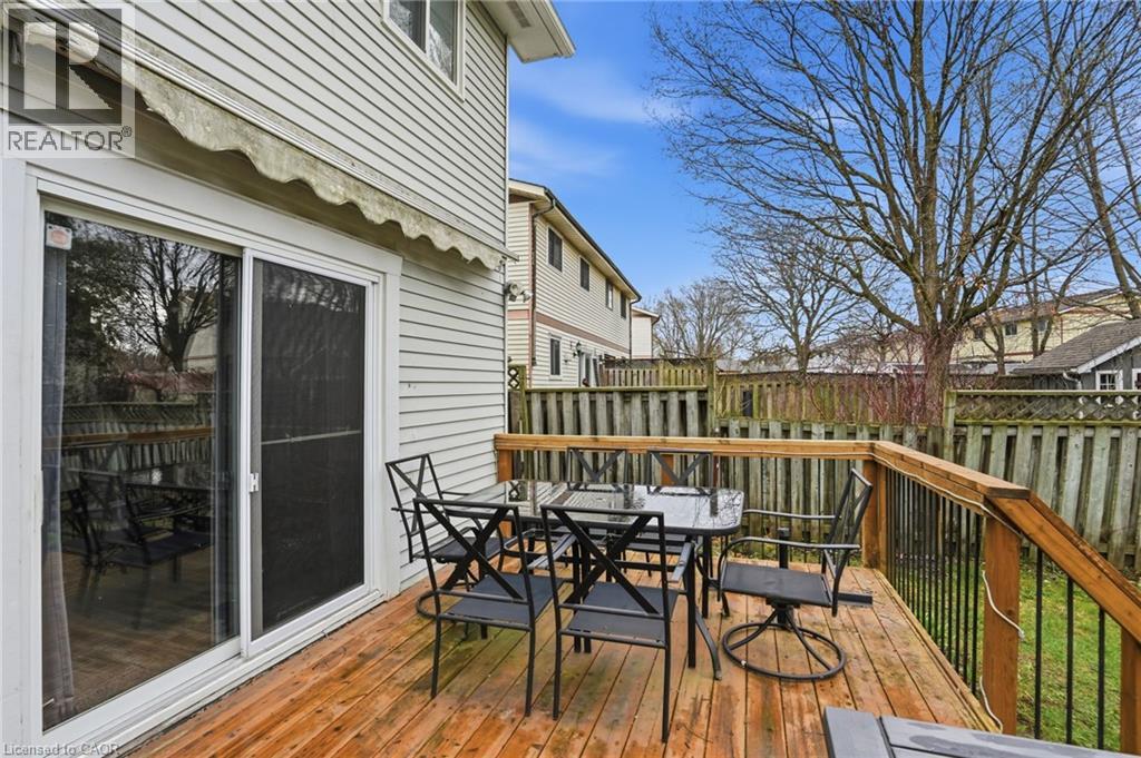 16 ENFIELD Crescent, Brantford, Ontario, N3P1B2 — Photo 33