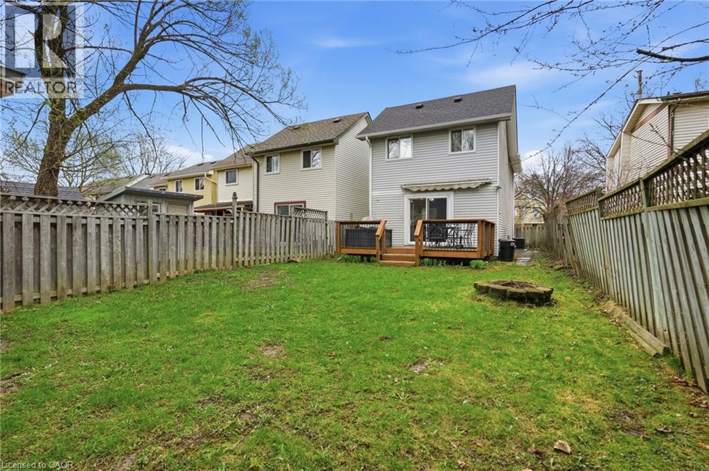 16 ENFIELD Crescent, Brantford, Ontario, N3P1B2 — Photo 36