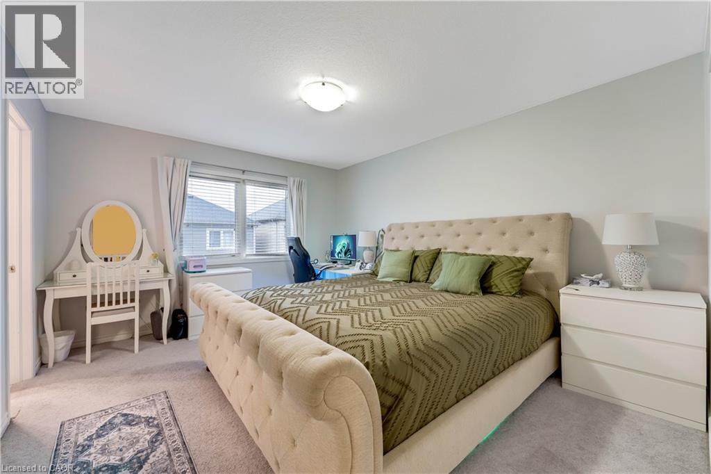 21 POSTMASTER Drive, Kitchener, Ontario, N2R0J2 — Photo 17