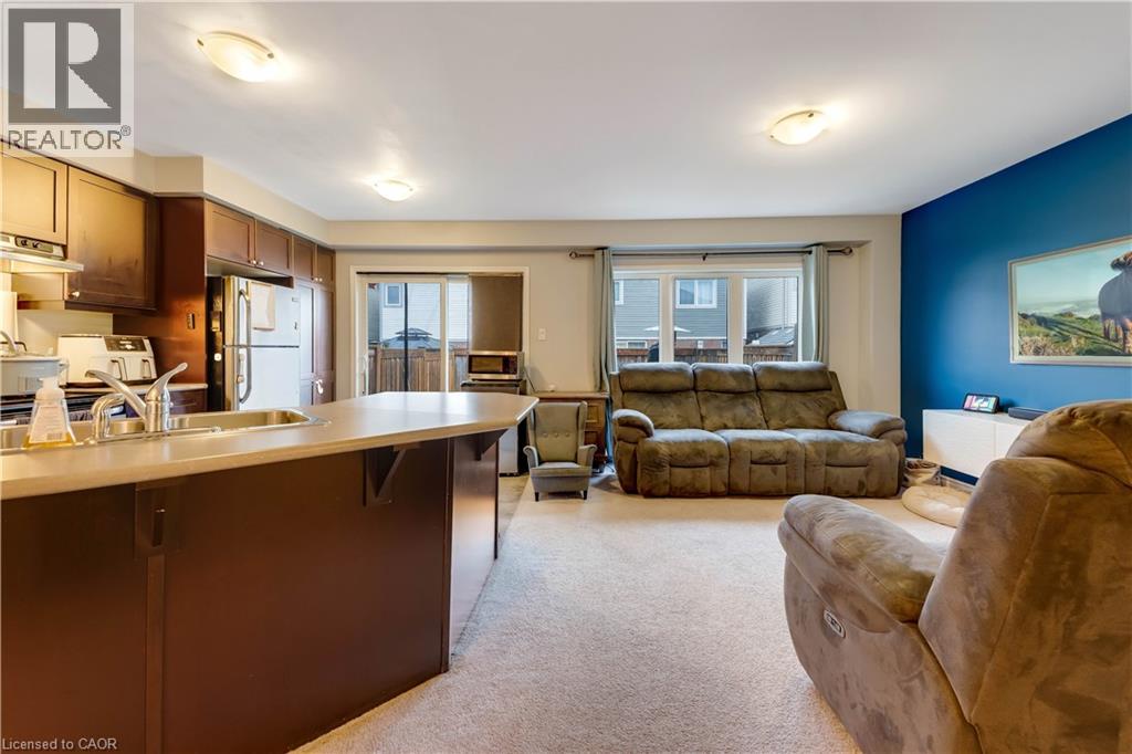 21 POSTMASTER Drive, Kitchener, Ontario, N2R0J2 — Photo 8