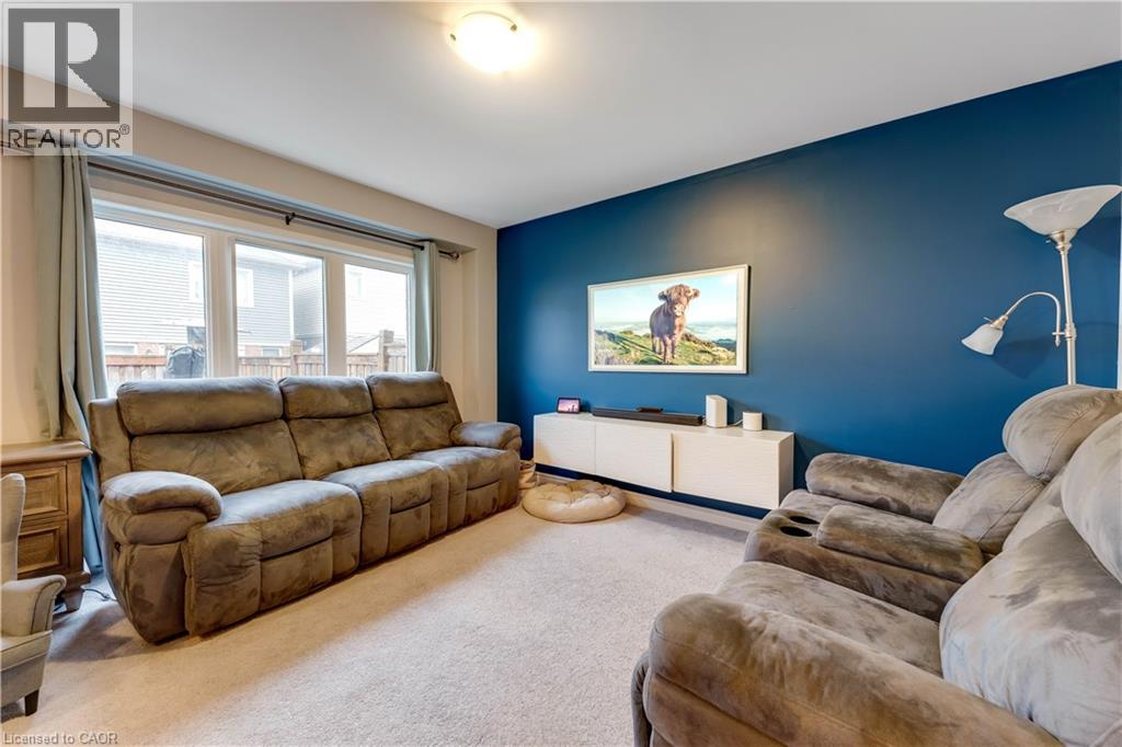 21 POSTMASTER Drive, Kitchener, Ontario, N2R0J2 — Photo 9