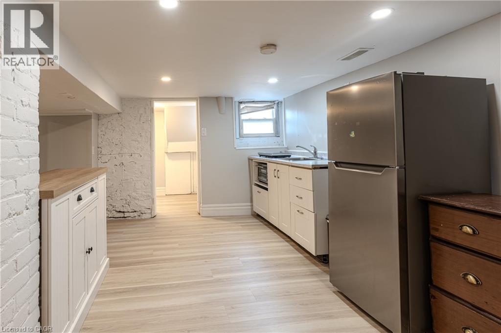 11 AIKMAN Avenue Unit# B, Hamilton, Ontario, L8M1P6 — Photo 11