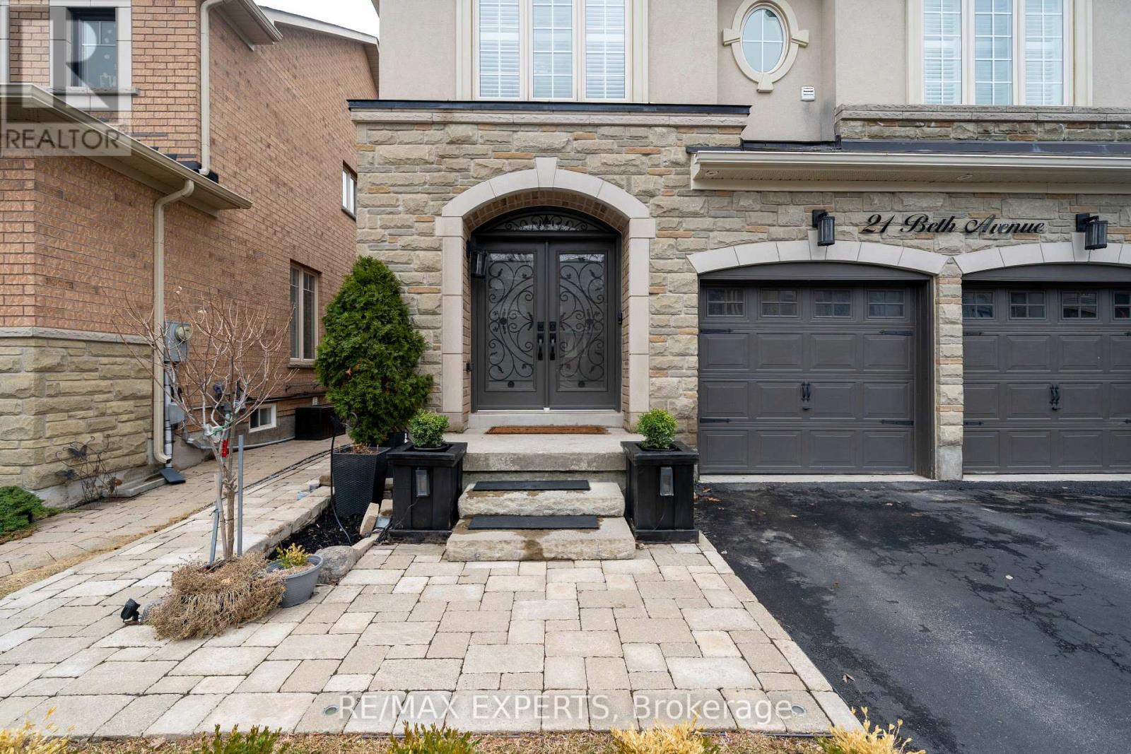 21 BETH AVENUE, Richmond Hill (Jefferson), Ontario, L4E0J8 — Photo 3
