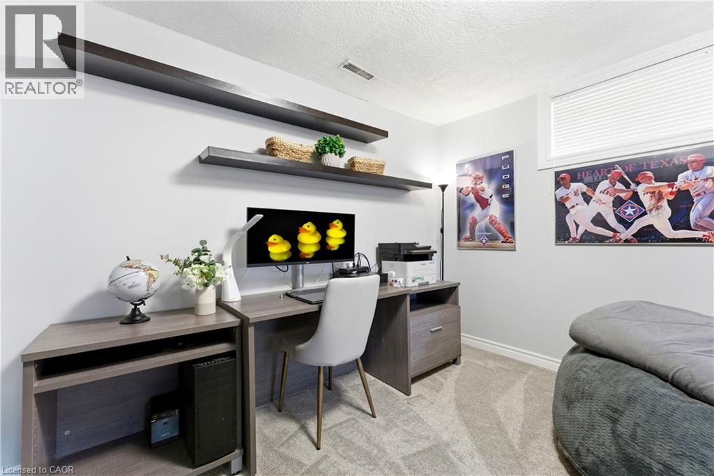 86 SUGAR MAPLE Street, Kitchener, Ontario, N2N1X7 — Photo 15