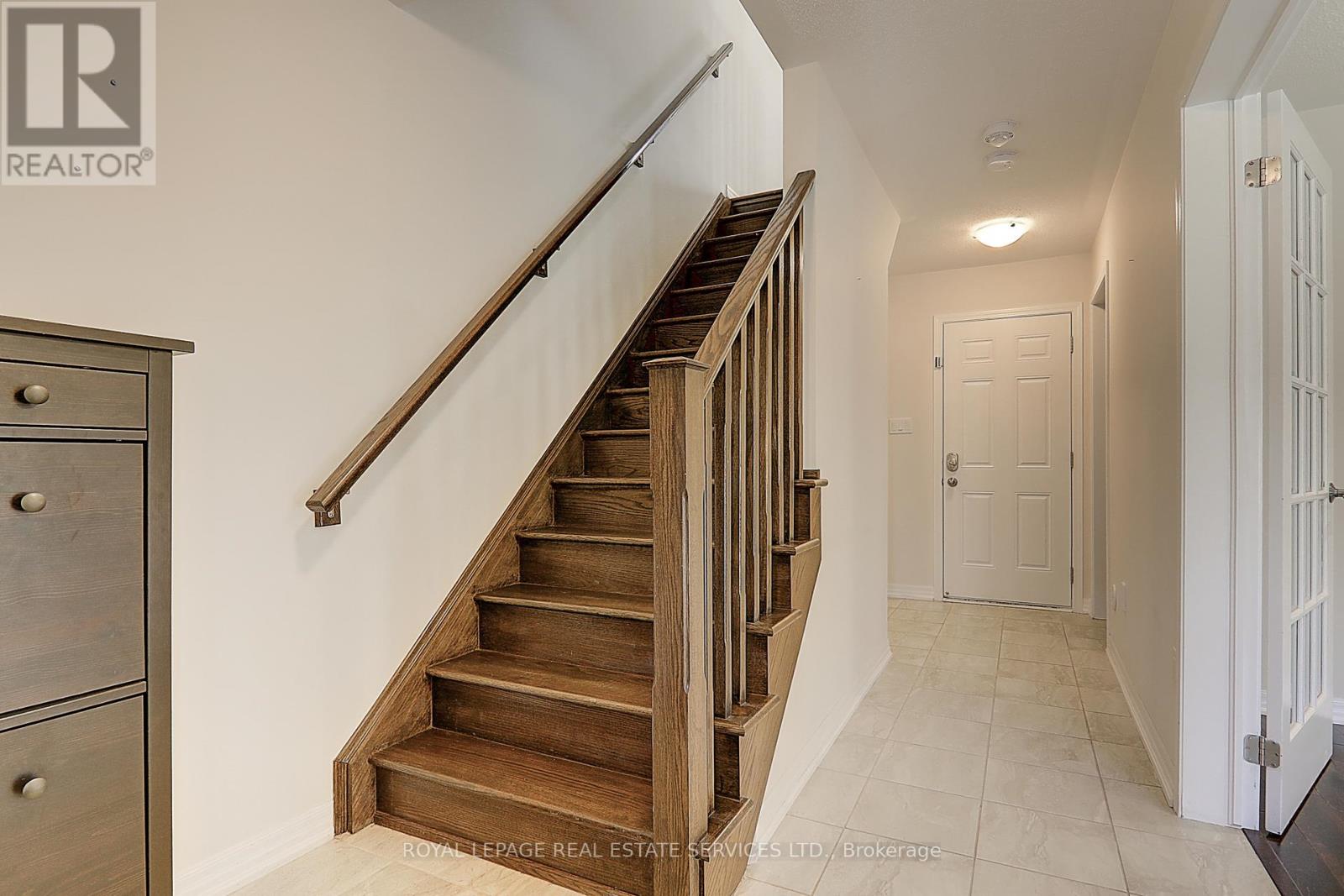 409 SWITCHGRASS STREET, Oakville (GO Glenorchy), Ontario, L6M4M2 — Photo 5