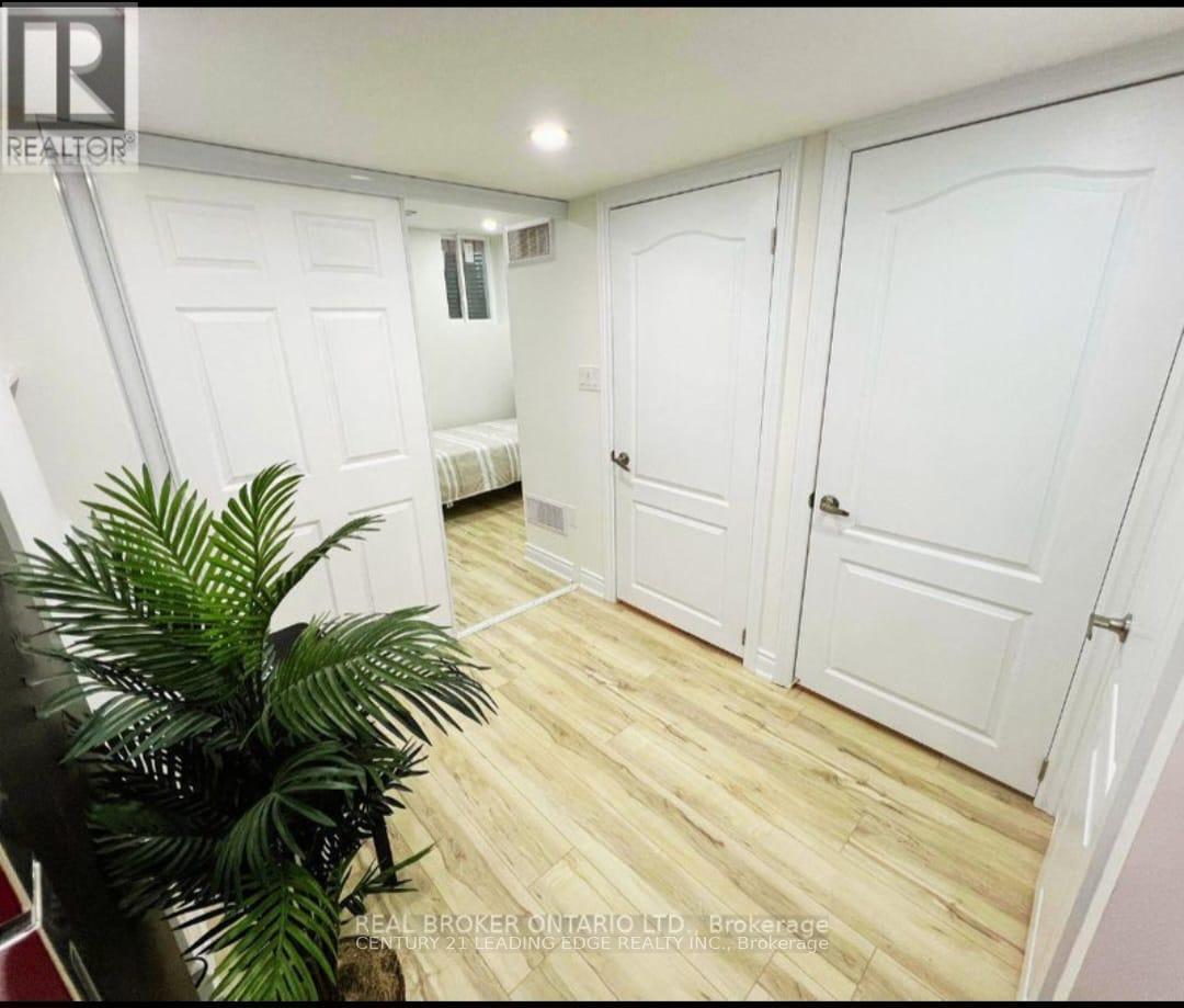 70 CAMPWOOD CRESCENT, Brampton (Bram East), Ontario, L6P0W8 — Photo 10