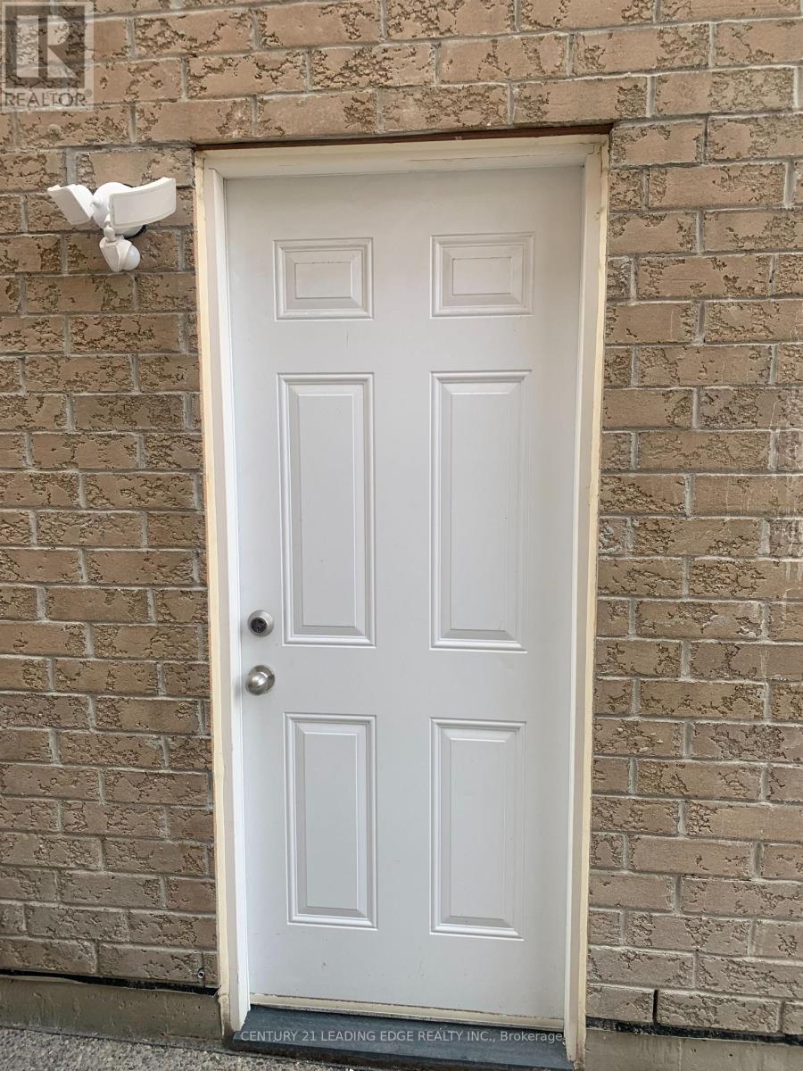 70 CAMPWOOD CRESCENT, Brampton (Bram East), Ontario, L6P0W8 — Photo 12