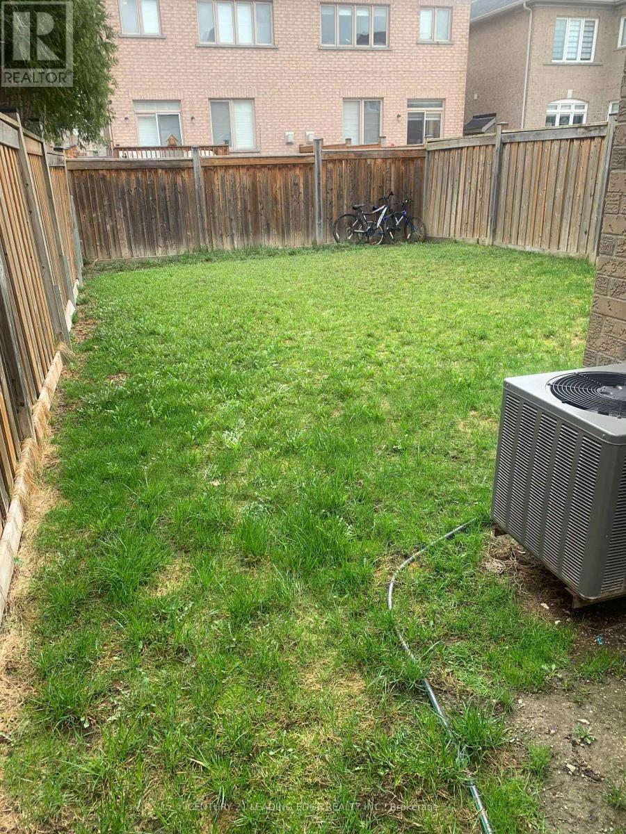 70 CAMPWOOD CRESCENT, Brampton (Bram East), Ontario, L6P0W8 — Photo 14