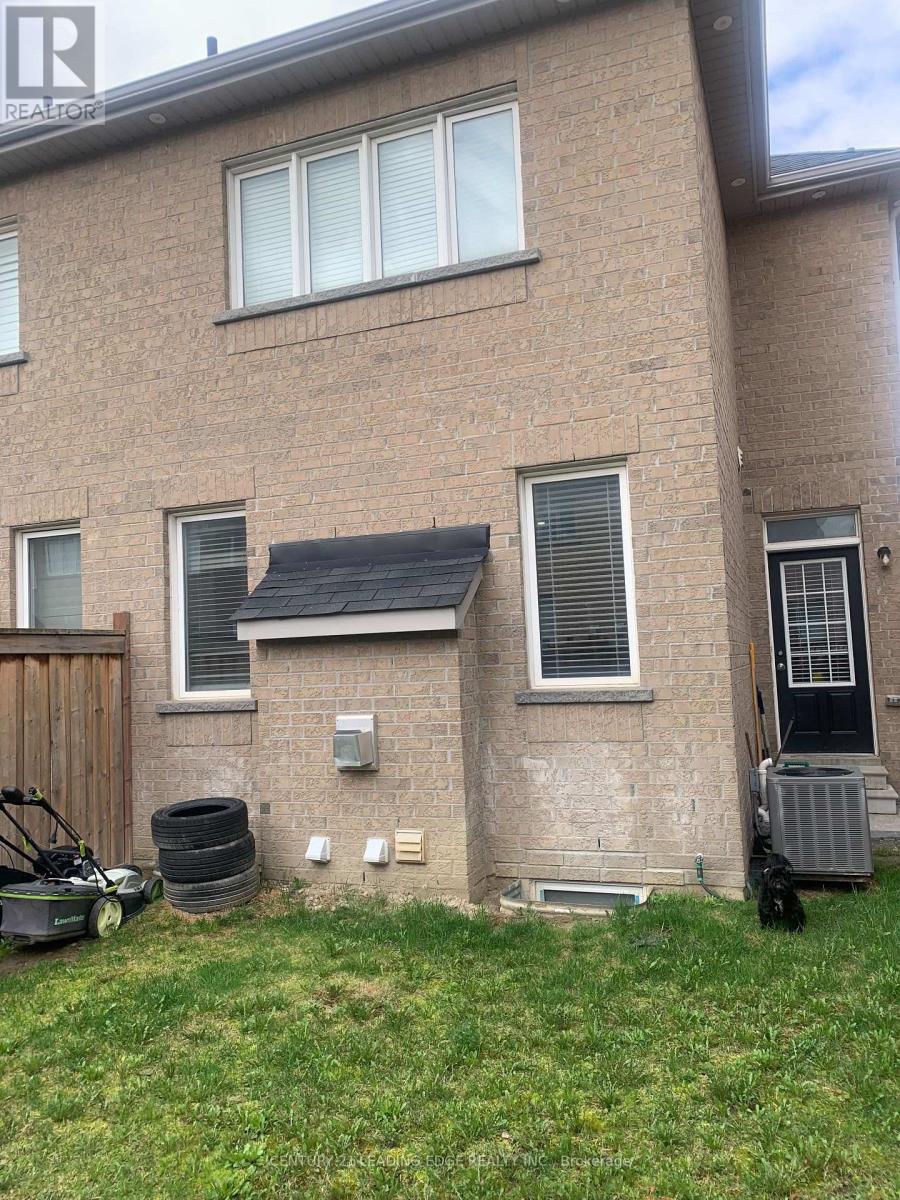 70 CAMPWOOD CRESCENT, Brampton (Bram East), Ontario, L6P0W8 — Photo 3
