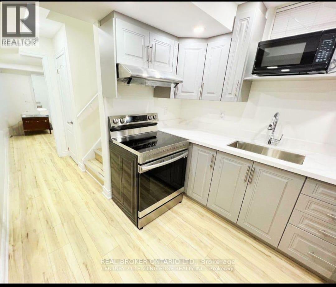 70 CAMPWOOD CRESCENT, Brampton (Bram East), Ontario, L6P0W8 — Photo 6