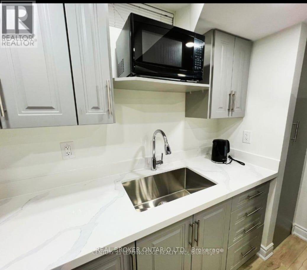 70 CAMPWOOD CRESCENT, Brampton (Bram East), Ontario, L6P0W8 — Photo 7