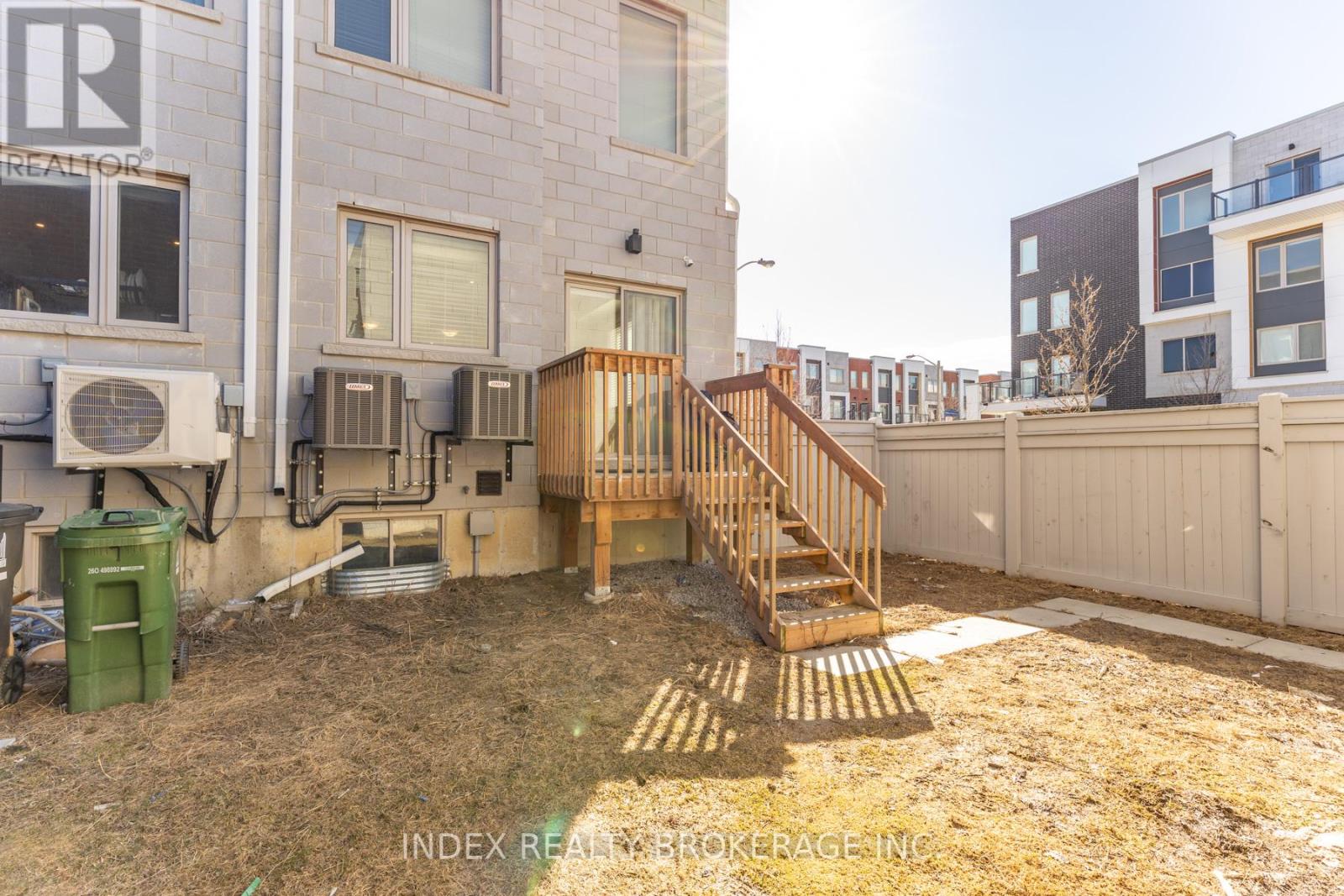 82 WILLIAM DUNCAN ROAD, Toronto (Downsview-Roding-CFB), Ontario, M3K0B7 — Photo 13