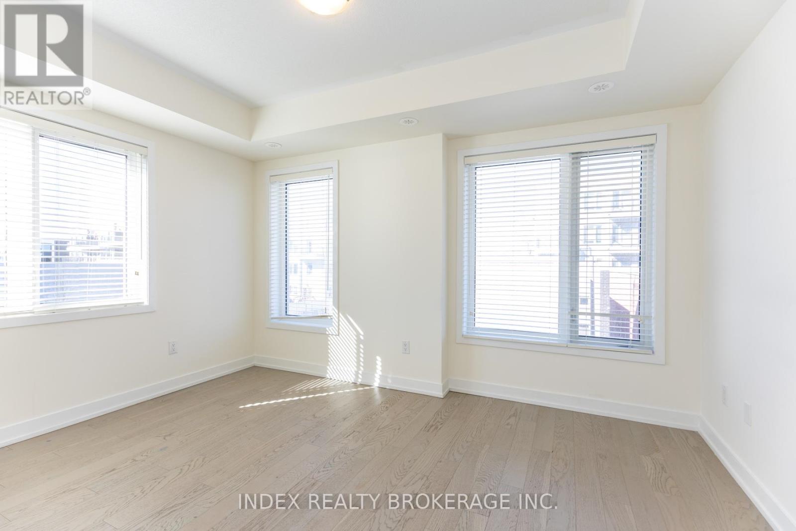 82 WILLIAM DUNCAN ROAD, Toronto (Downsview-Roding-CFB), Ontario, M3K0B7 — Photo 16