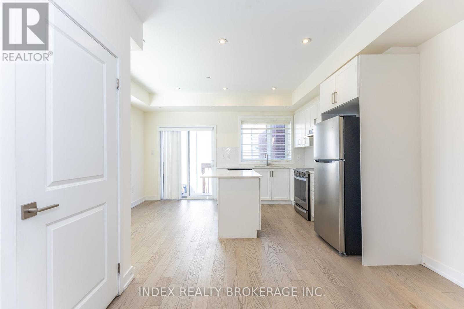 82 WILLIAM DUNCAN ROAD, Toronto (Downsview-Roding-CFB), Ontario, M3K0B7 — Photo 7