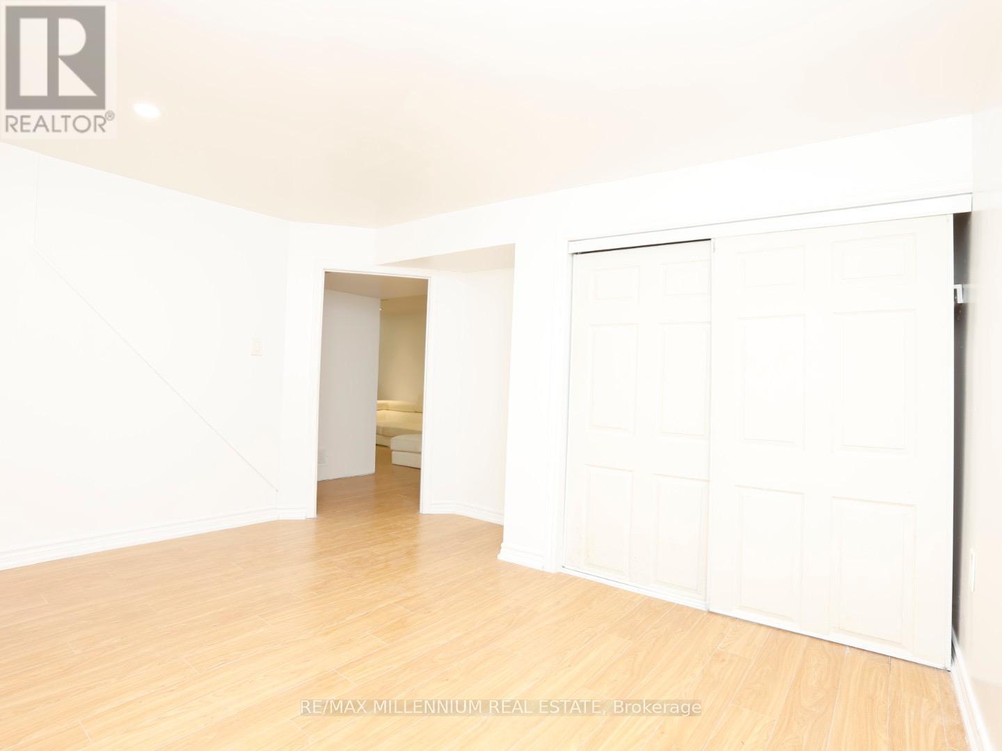 LOWER - 6482 CHAUMONT CRESCENT, Mississauga (Meadowvale), Ontario, L5N2M8 — Photo 2