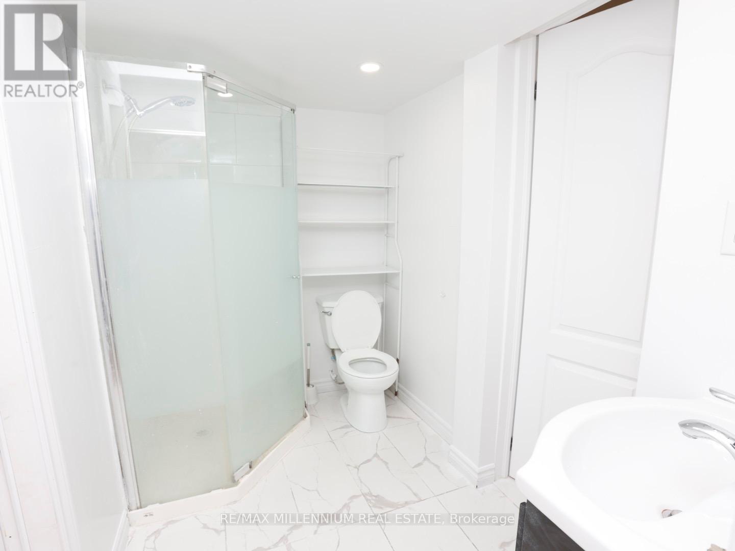 LOWER - 6482 CHAUMONT CRESCENT, Mississauga (Meadowvale), Ontario, L5N2M8 — Photo 9