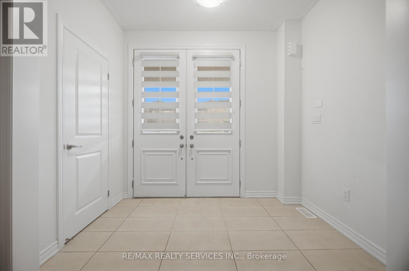 26 GATHERWOOD TERRACE, Caledon, Ontario, L7C4M5 — Photo 4