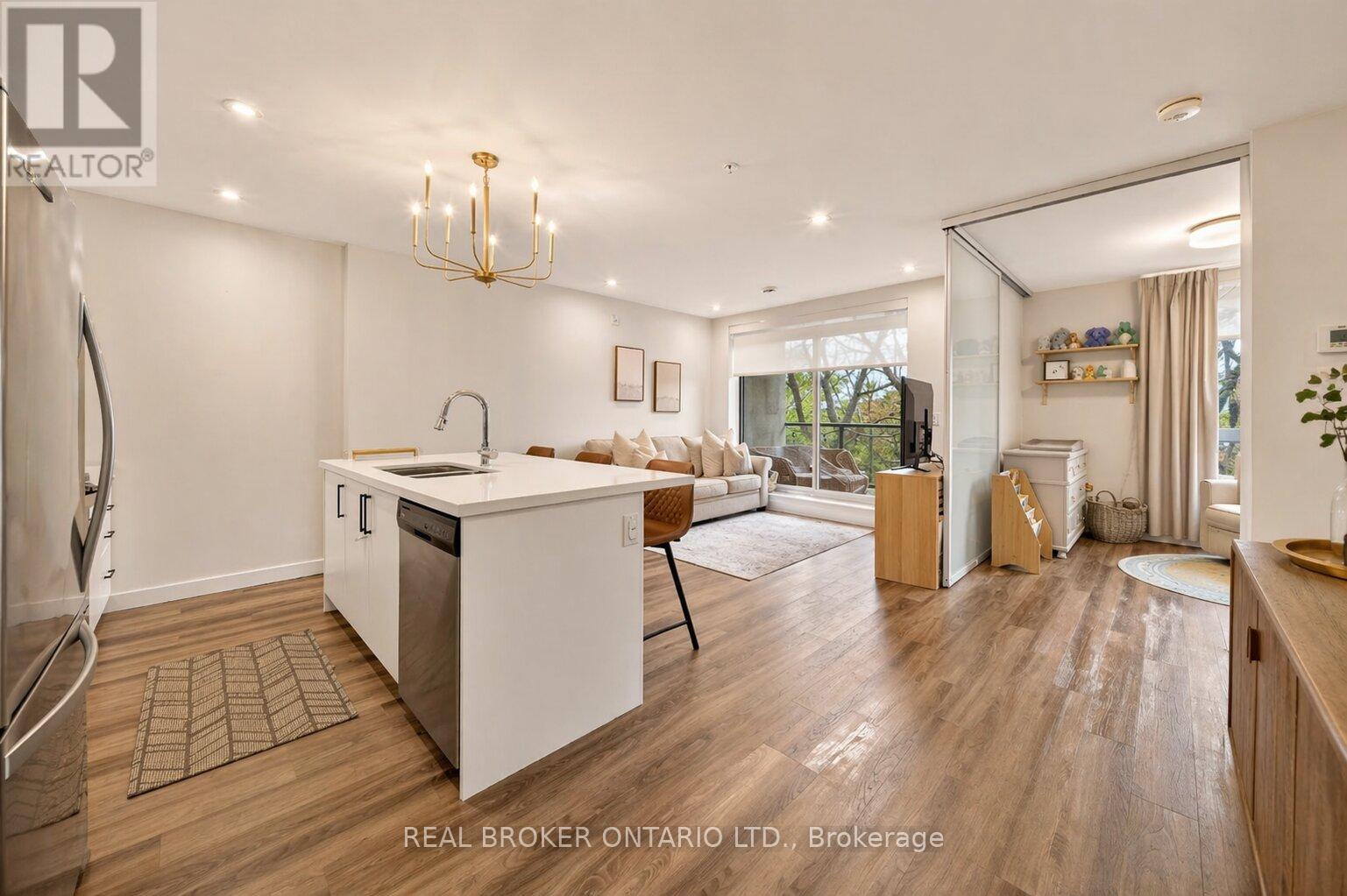 106 - 479 CHARLTON AVENUE E, Hamilton (Stinson), Ontario, L8N0B4 — Photo 9