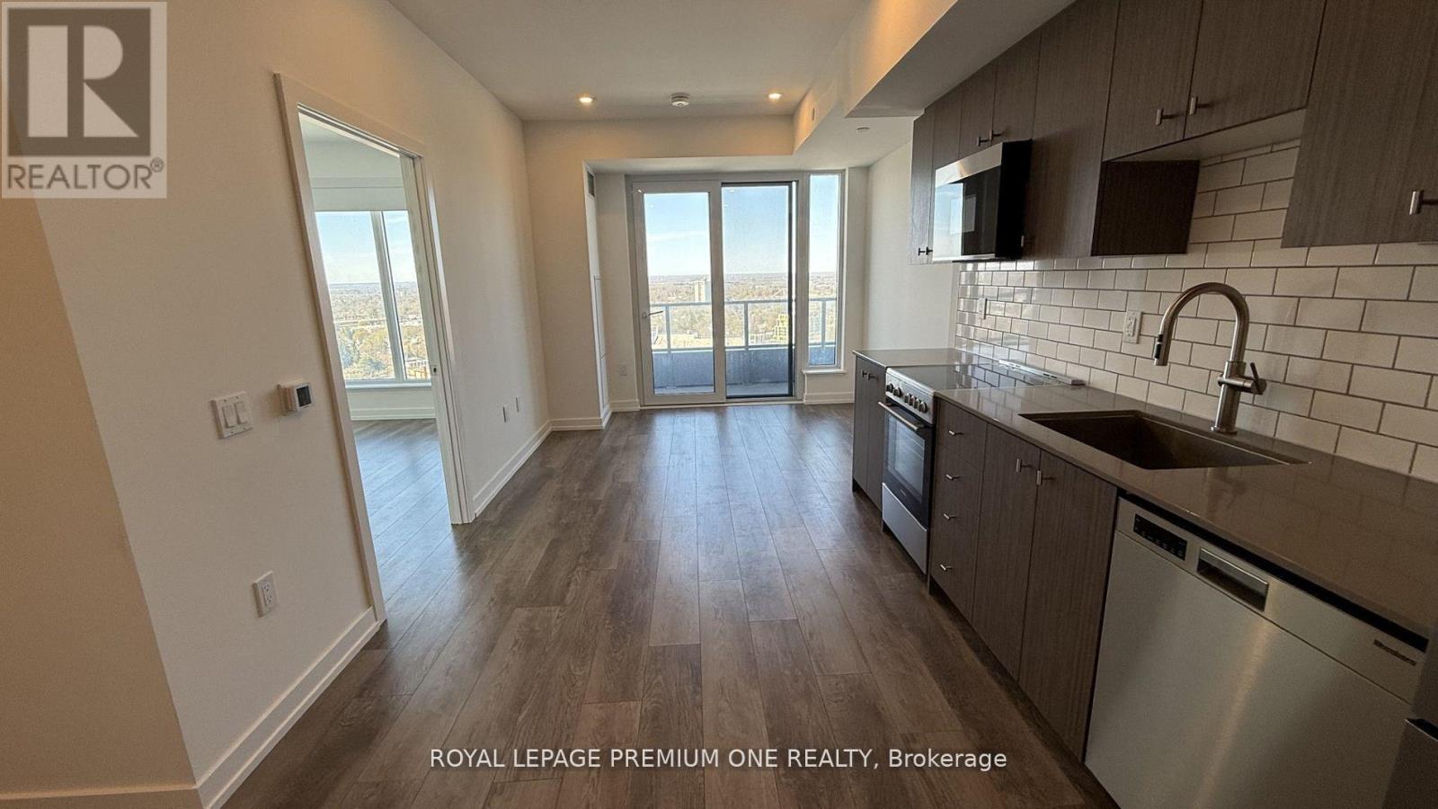 2414 - 15 WELLINGTON STREET S, Kitchener, Ontario, N2G0E4 — Photo 11