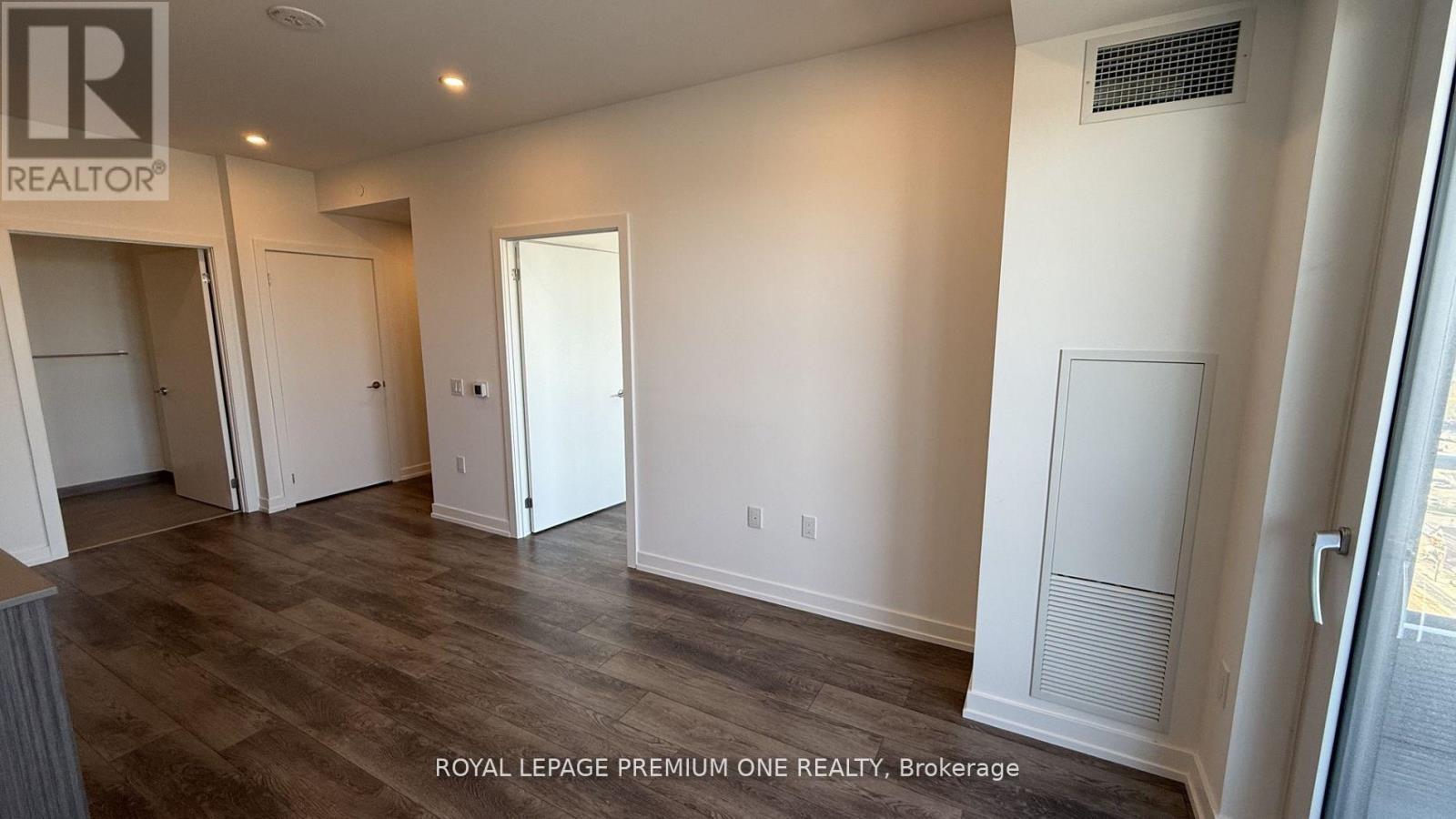 2414 - 15 WELLINGTON STREET S, Kitchener, Ontario, N2G0E4 — Photo 12