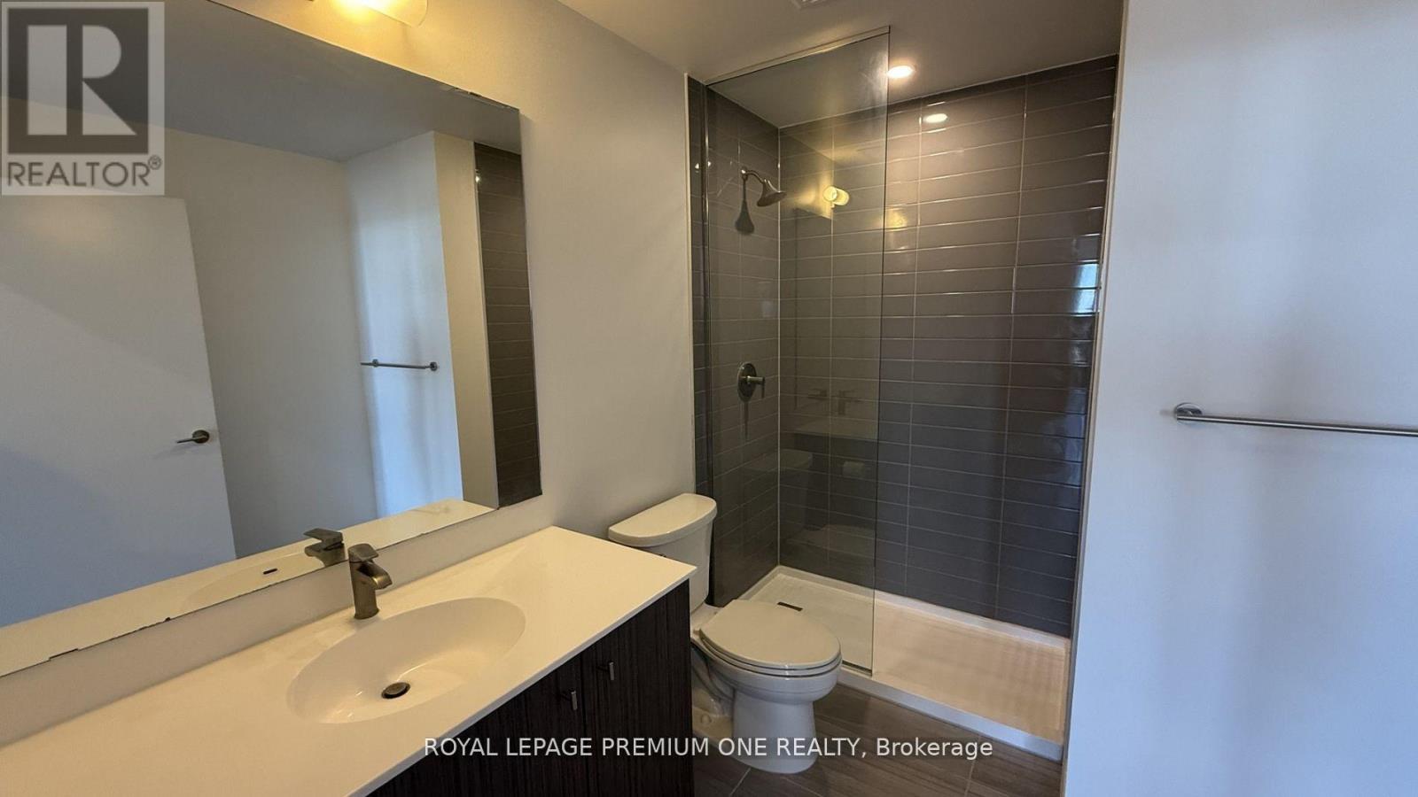 2414 - 15 WELLINGTON STREET S, Kitchener, Ontario, N2G0E4 — Photo 18