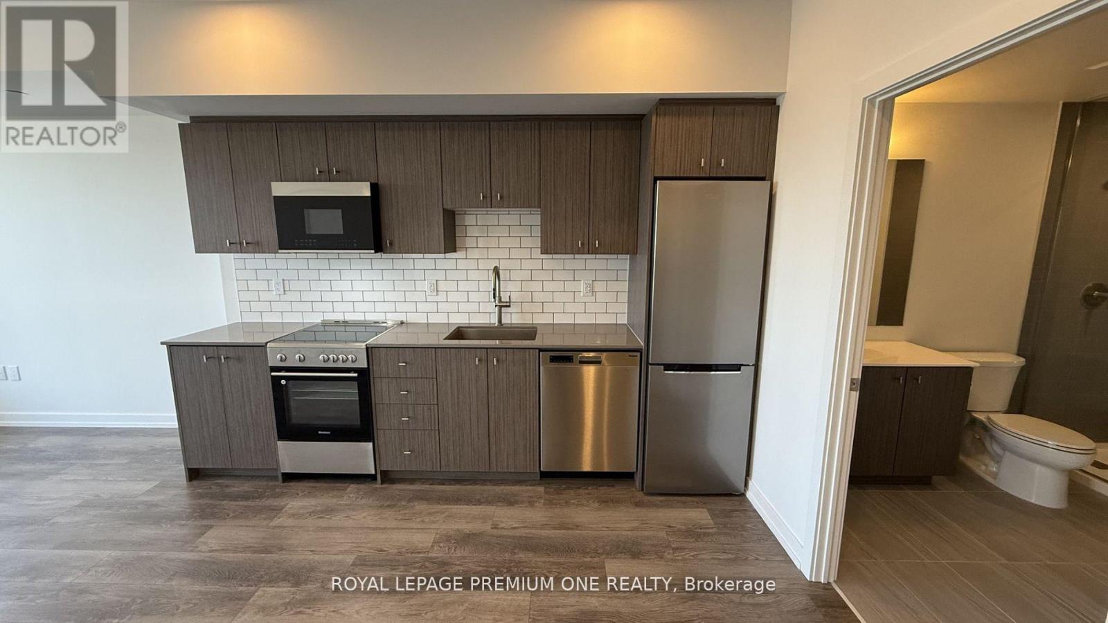 2414 - 15 WELLINGTON STREET S, Kitchener, Ontario, N2G0E4 — Photo 5