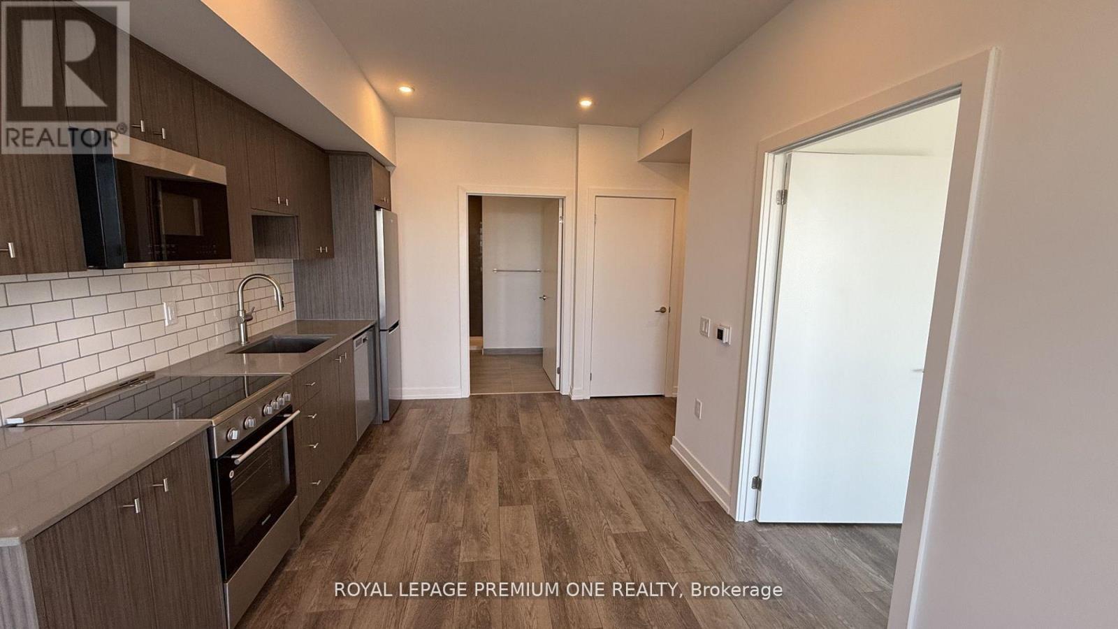 2414 - 15 WELLINGTON STREET S, Kitchener, Ontario, N2G0E4 — Photo 9