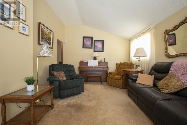 19 Passmore RD, Sault Ste. Marie, Ontario, P6B3T9 — Photo 19