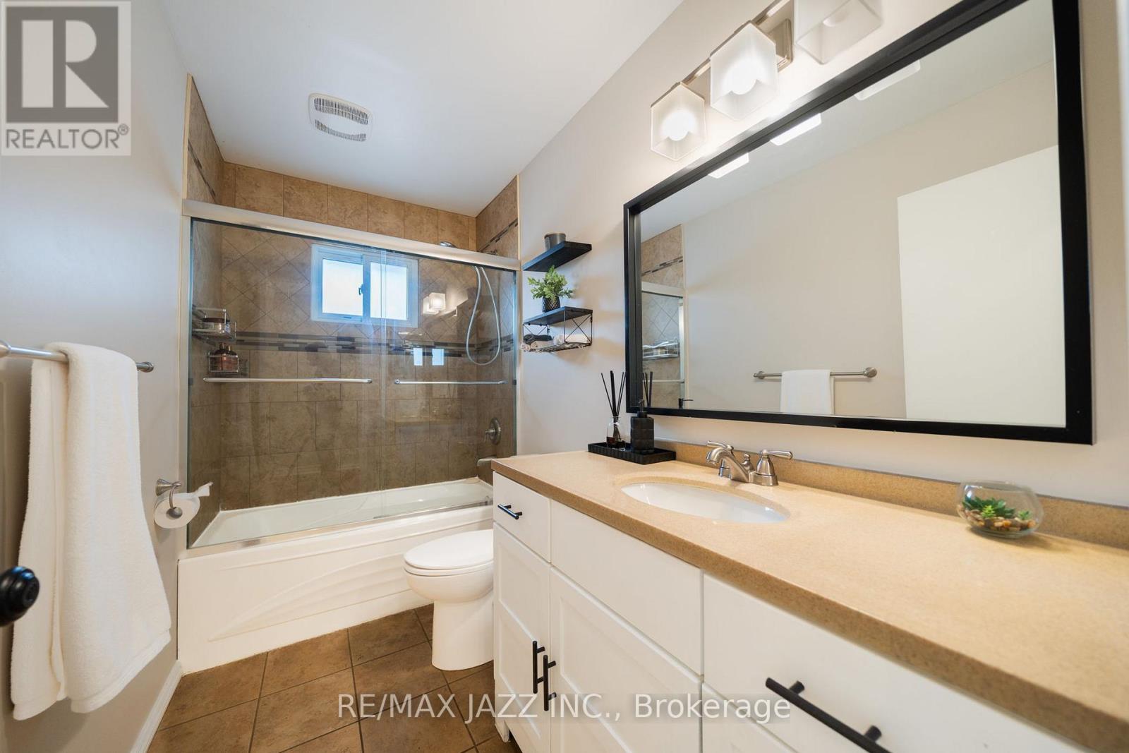 1007 CARDINAL COURT, Oshawa (Eastdale), Ontario, L1G6Y3 — Photo 16