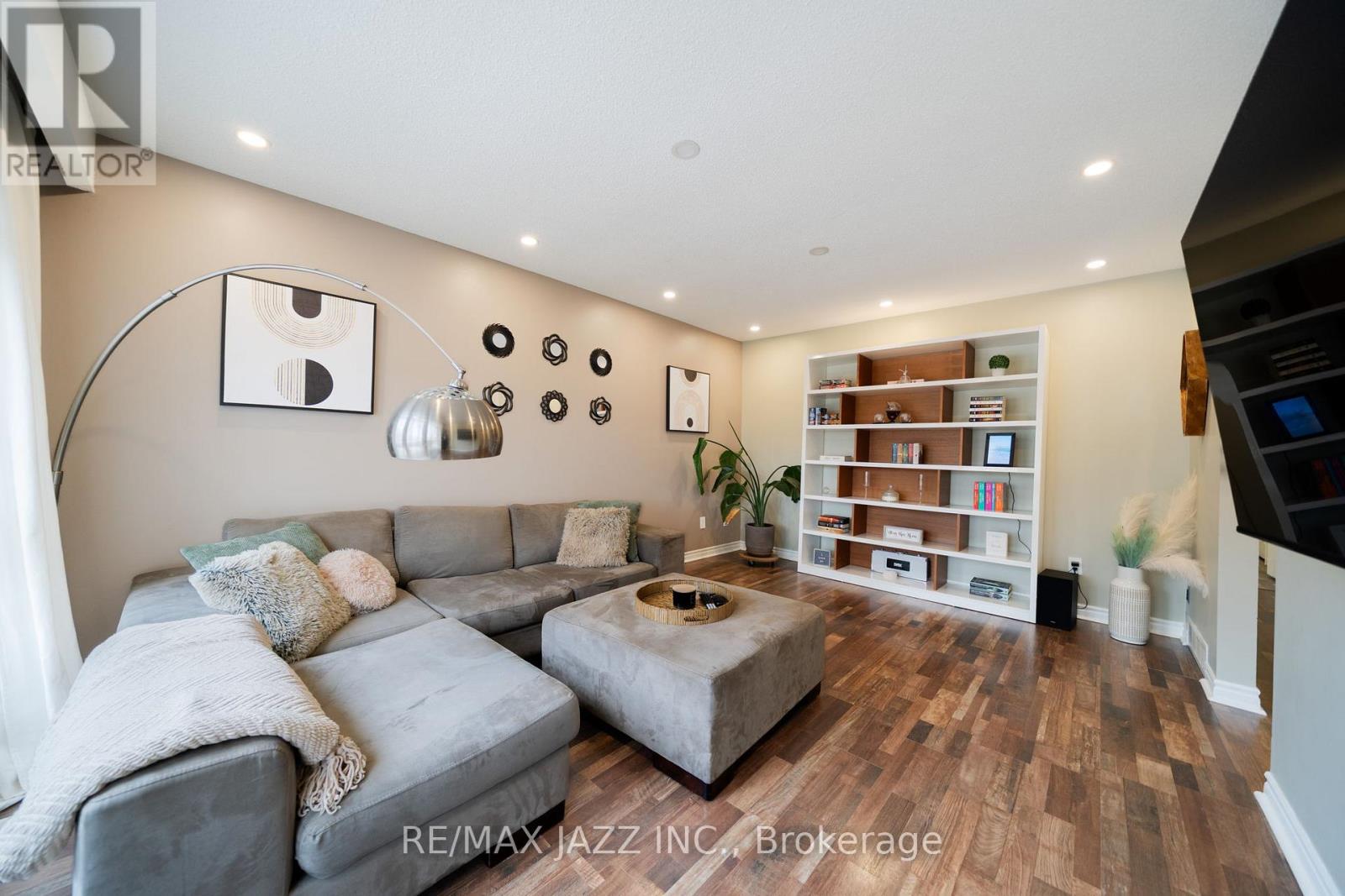 1007 CARDINAL COURT, Oshawa (Eastdale), Ontario, L1G6Y3 — Photo 6