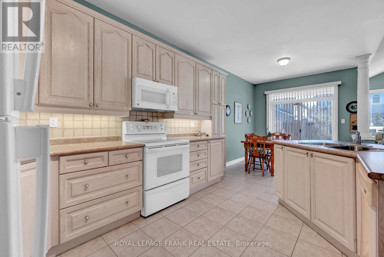 29 ROCKLAND CRESCENT, Whitby (Brooklin), Ontario, L1M0A8 — Photo 10