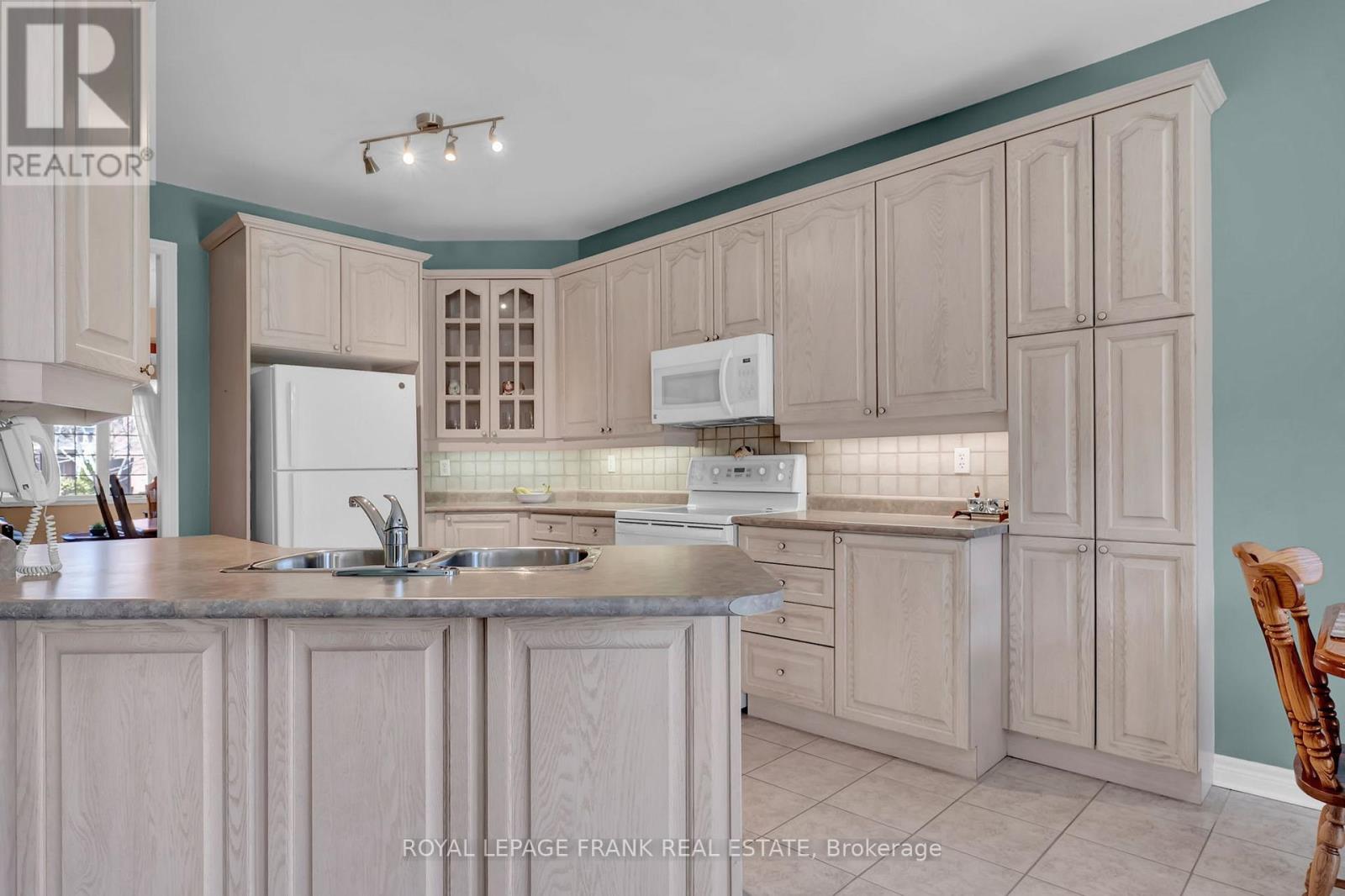 29 ROCKLAND CRESCENT, Whitby (Brooklin), Ontario, L1M0A8 — Photo 12