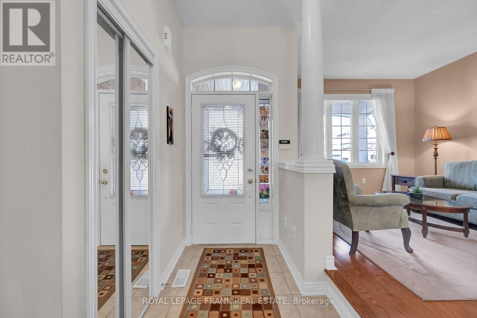 29 ROCKLAND CRESCENT, Whitby (Brooklin), Ontario, L1M0A8 — Photo 3