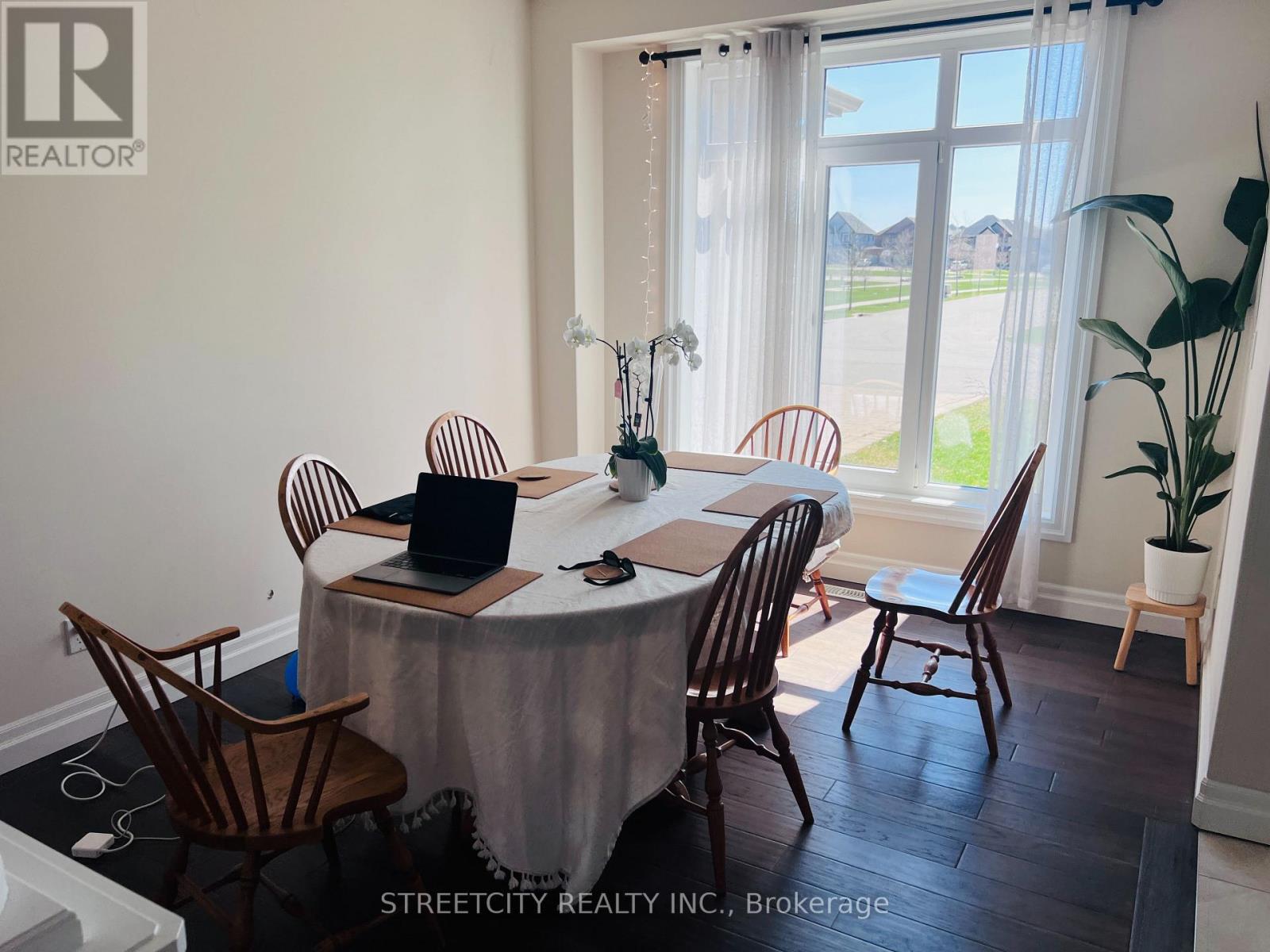 878 ZAIFMAN CIRCLE, London North (North B), Ontario, N5X0M9 — Photo 6