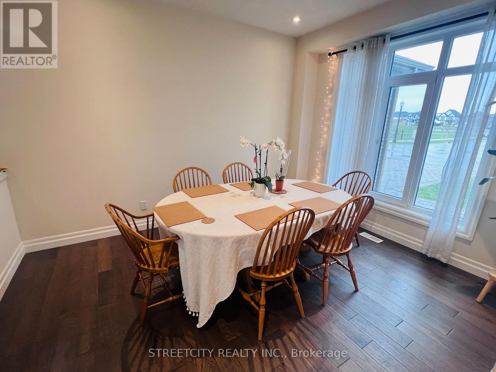 878 ZAIFMAN CIRCLE, London North (North B), Ontario, N5X0M9 — Photo 8