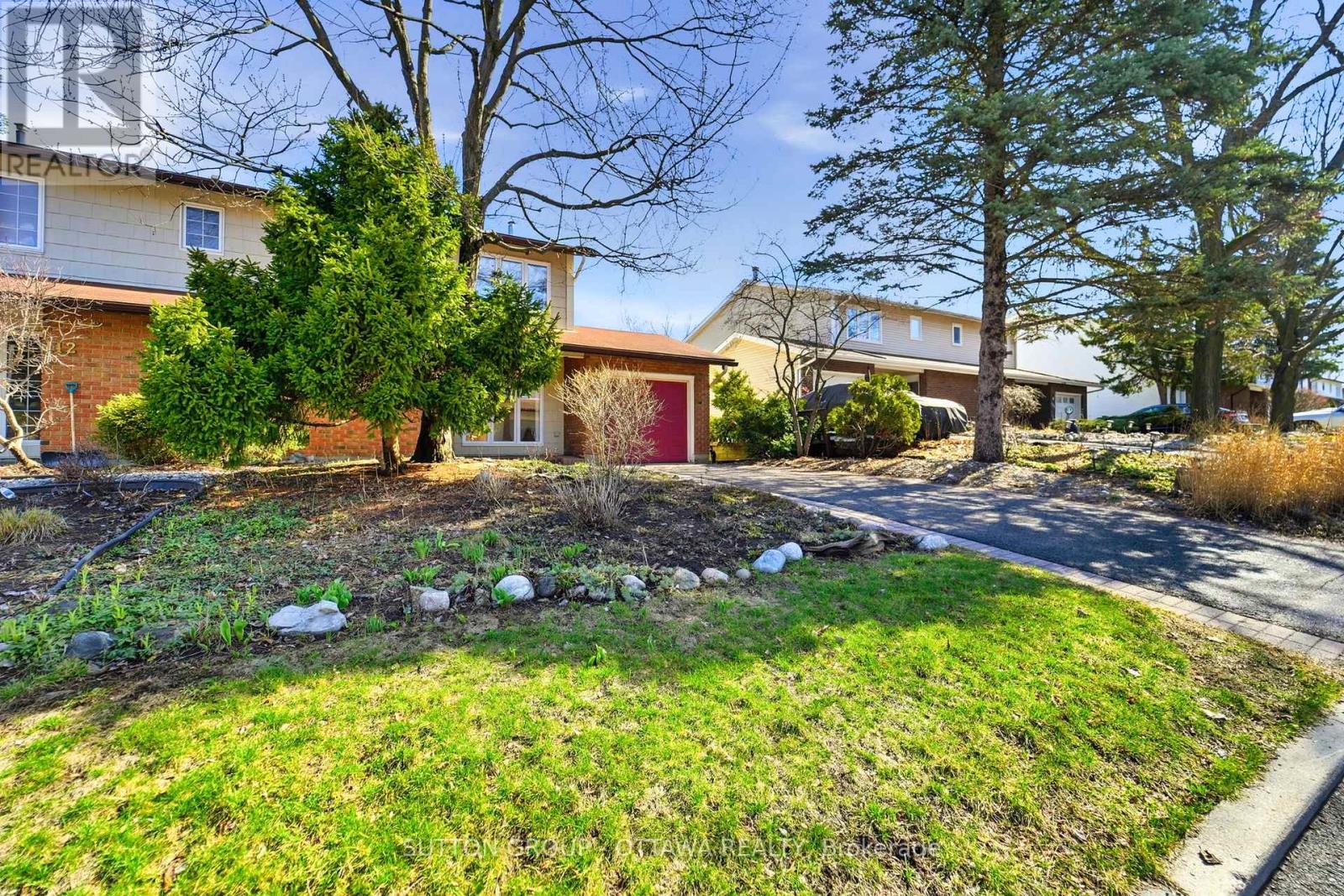 110 PIGEON TERRACE, Ottawa, Ontario, K1V9H7 — Photo 2