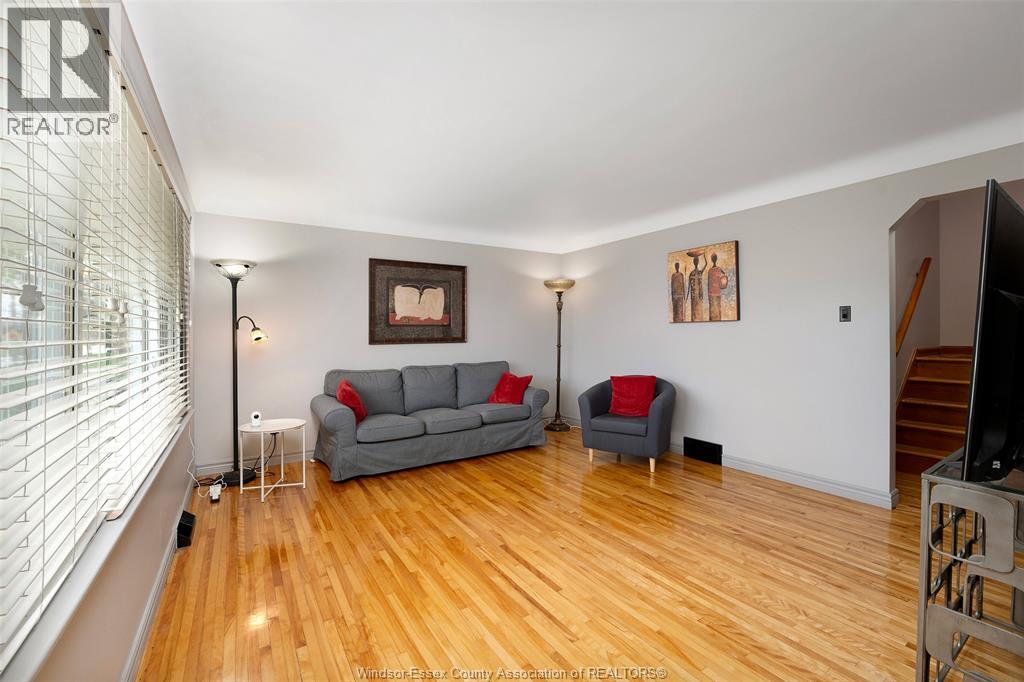 2575 Kildare ROAD, Windsor, Ontario, N8W2Y4 — Photo 4