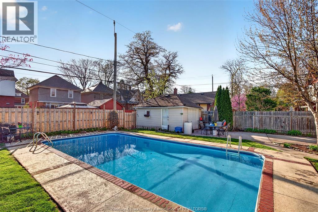 911 Victoria AVENUE, Windsor, Ontario, N9A4N5 — Photo 35