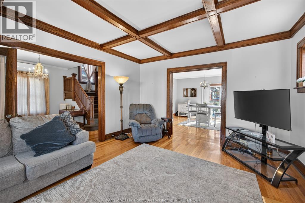 911 Victoria AVENUE, Windsor, Ontario, N9A4N5 — Photo 9