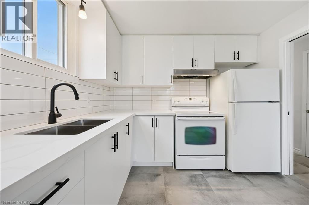 43 SECORD Avenue Unit# 1, Kitchener, Ontario, N2B2L3 — Photo 14