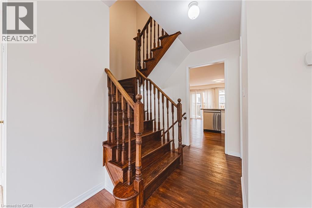 2412 CURTIS Road, Burlington, Ontario, L7L7M3 — Photo 5