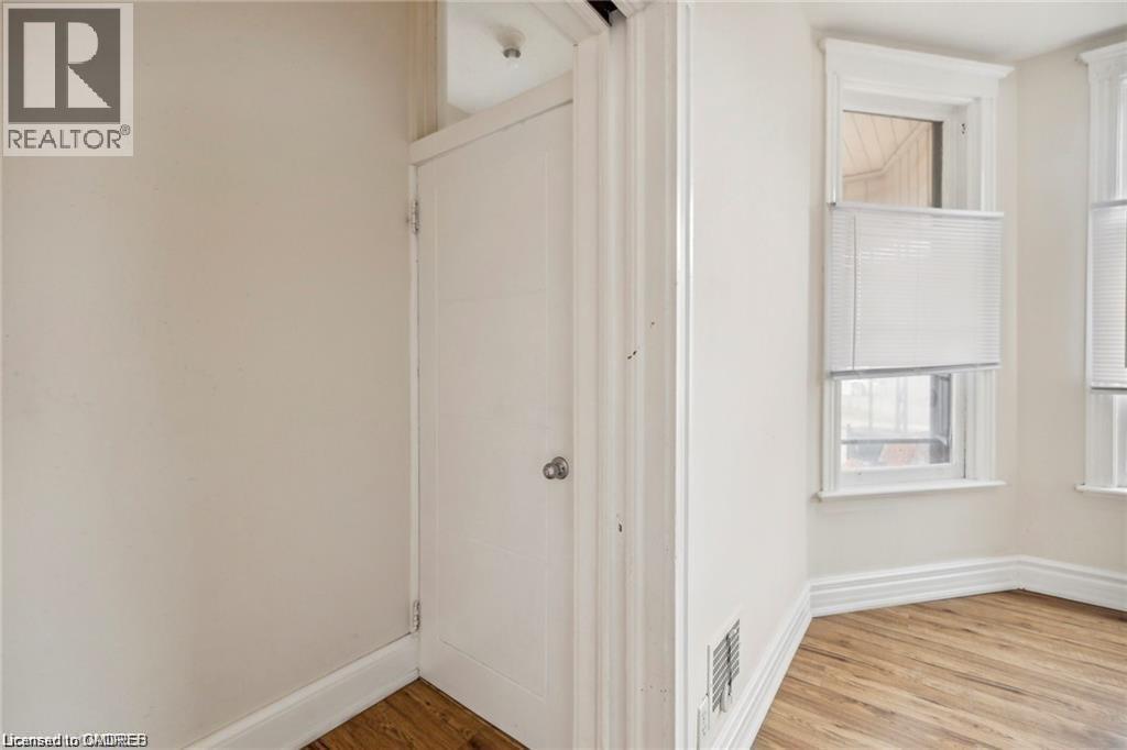 51 SMITH Avenue, Hamilton, Ontario, L8L5P2 — Photo 5